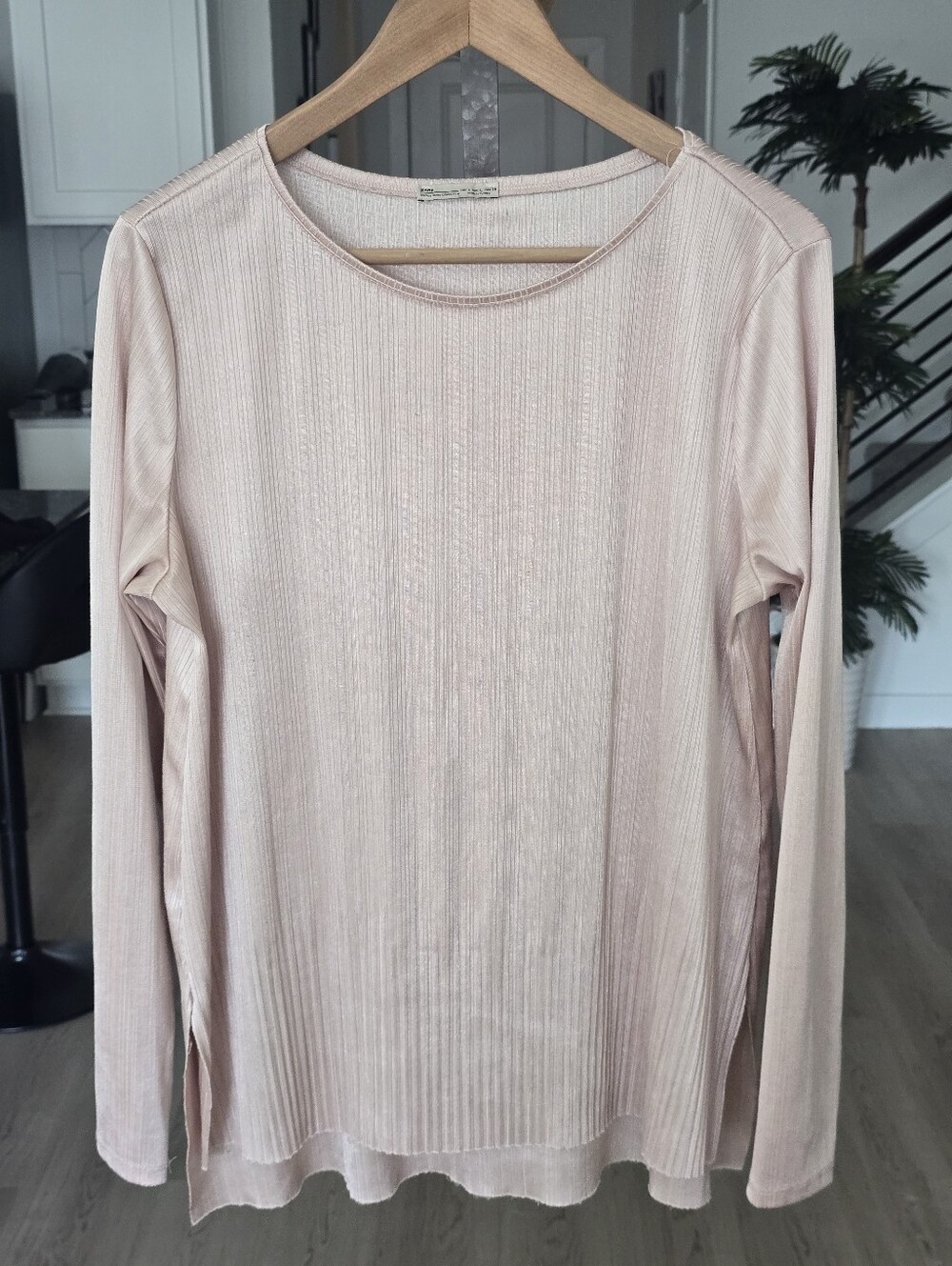 Zara Women’s Blush Pink Ribbed Long Sleeve Top Sz L Crew Neck Stretch Minimalist